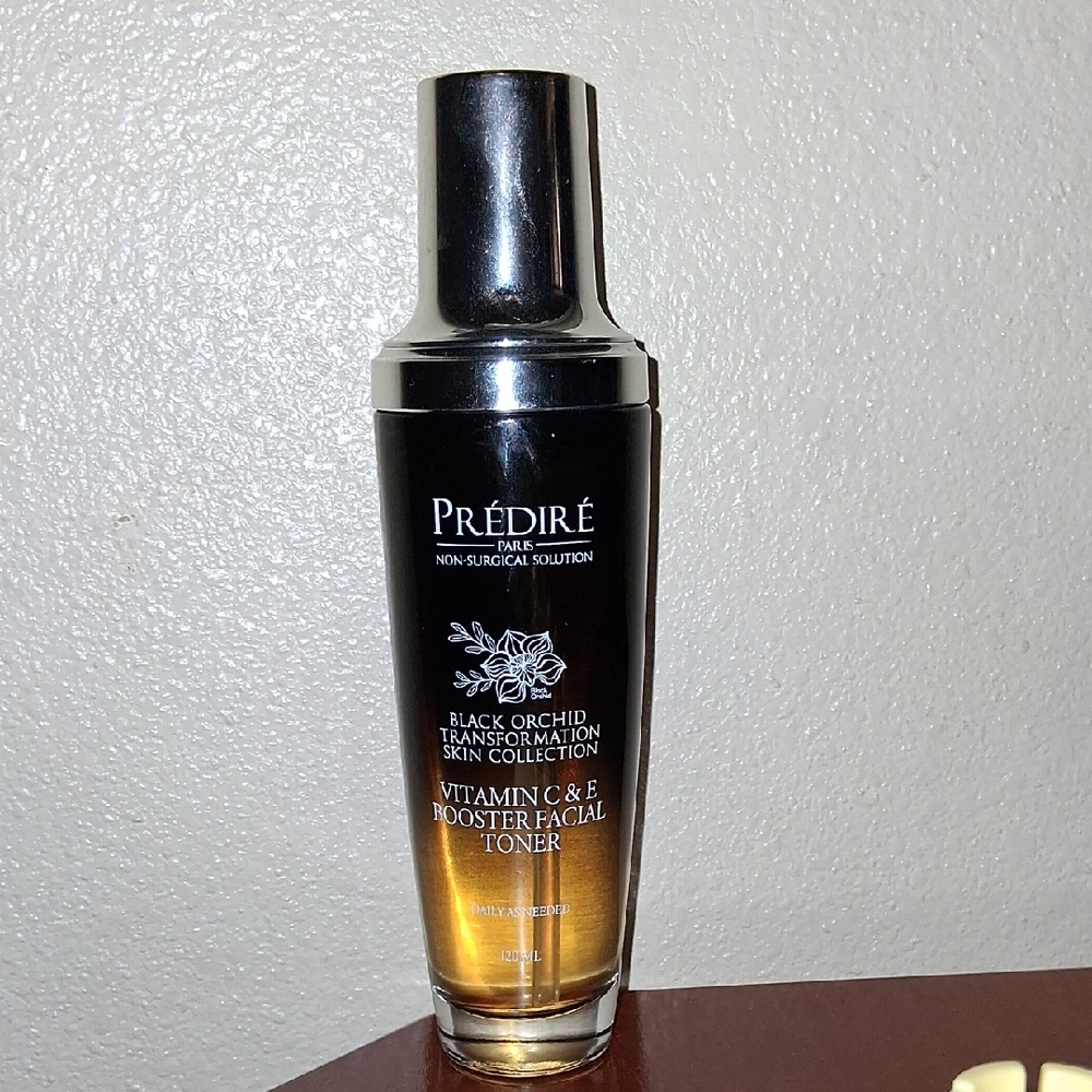 Prédiré Black Orchid Vitamin C & E Booster Facial Toner - Black and Gold